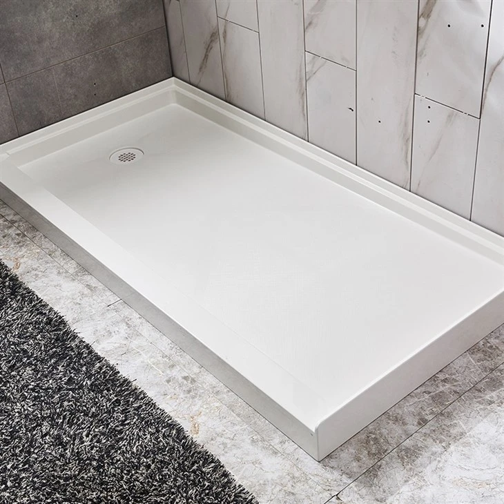 Shower tray base distributor